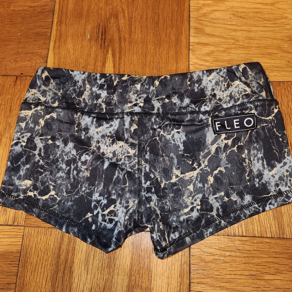 Fleo original shorts - smoke - size M